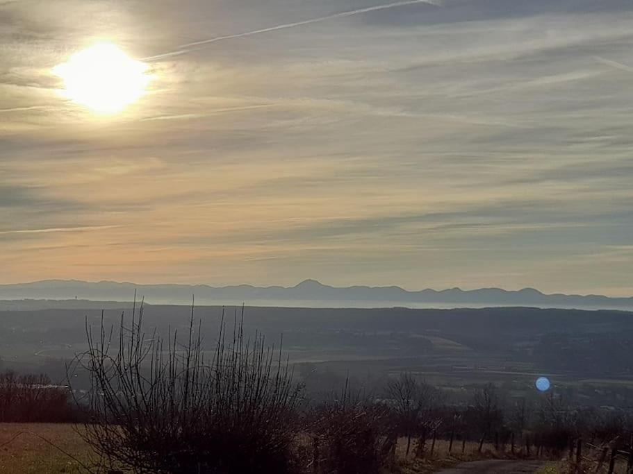 Les Abelias Bed & Breakfast Hauterive  ภายนอก รูปภาพ